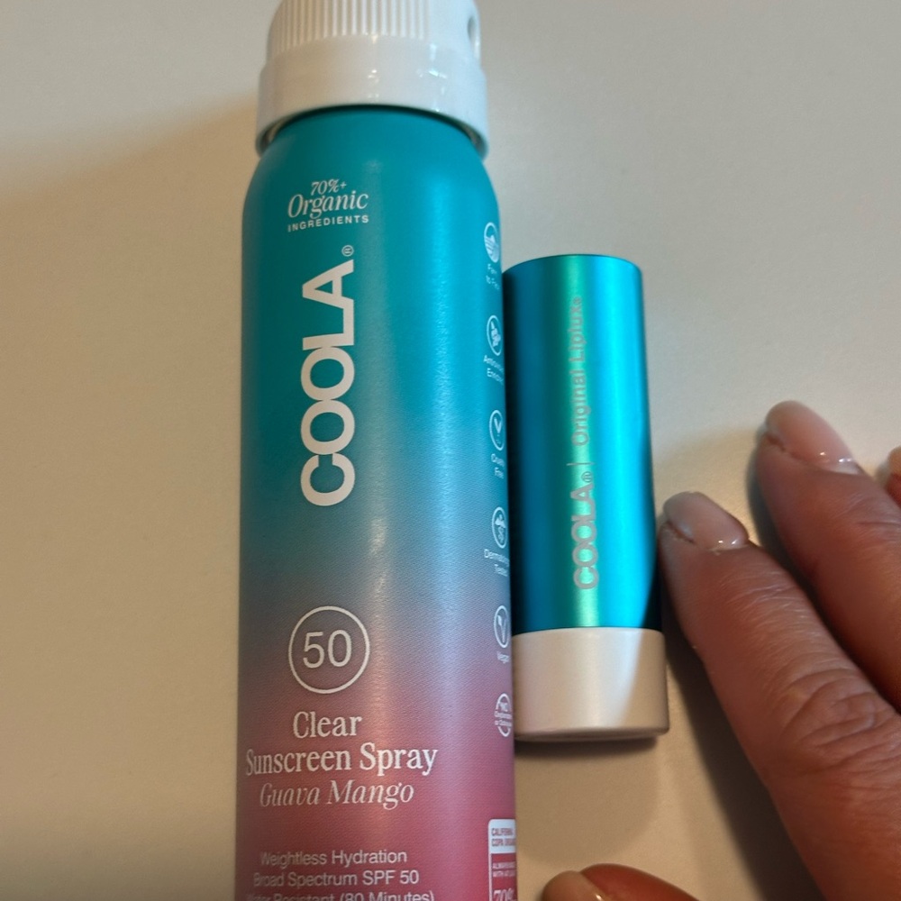 COOLA Clear Sunscreen Spray - Blue and Pink